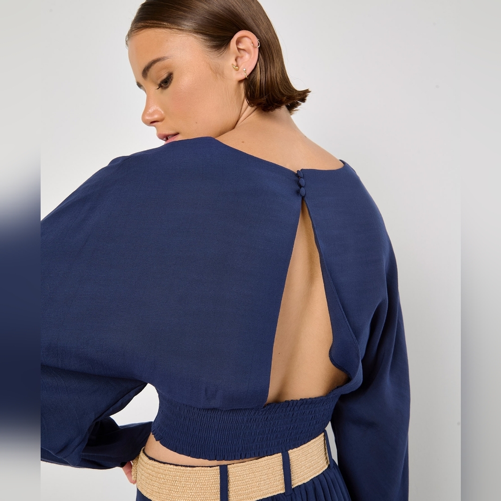 Longsleeve Backless Top